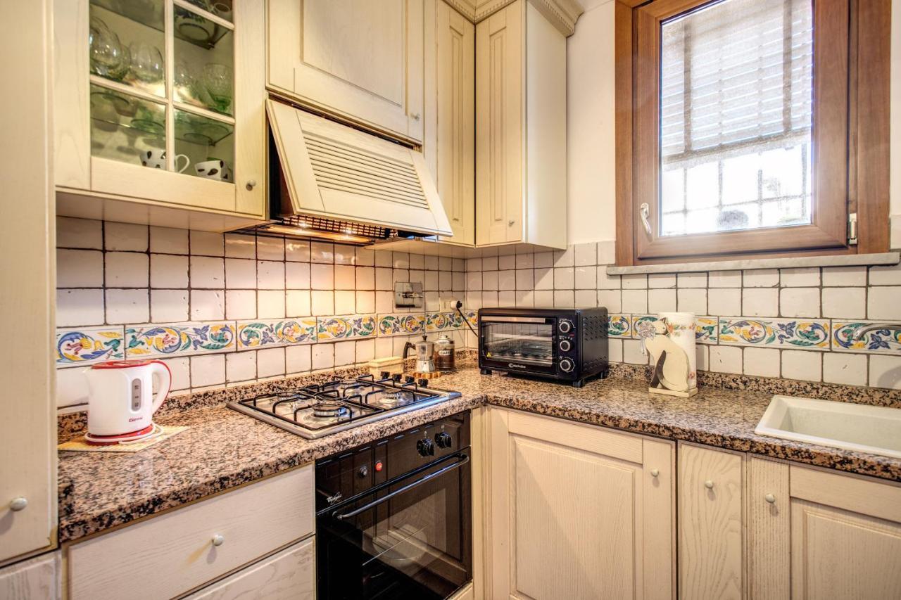 Fresh House Monti Apartment Rome Bagian luar foto
